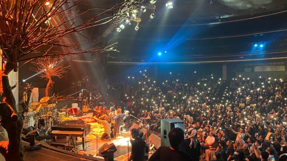 Konser Godbless Unplugged
